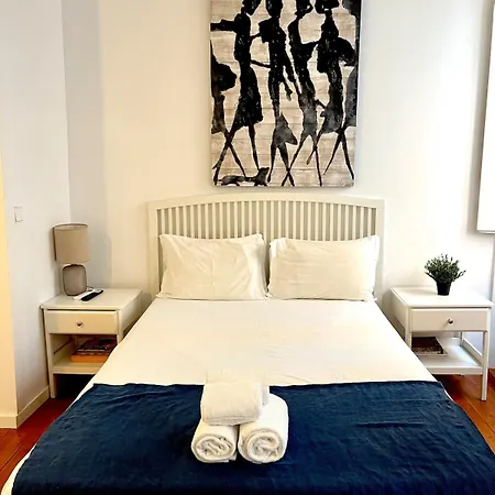 Apartment Need Praca Flores Lissabon