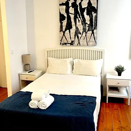 Apartment Need Praca Flores Lissabon